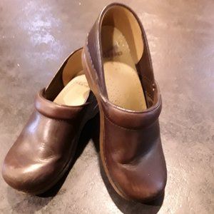 Dansko brown clogs size 39